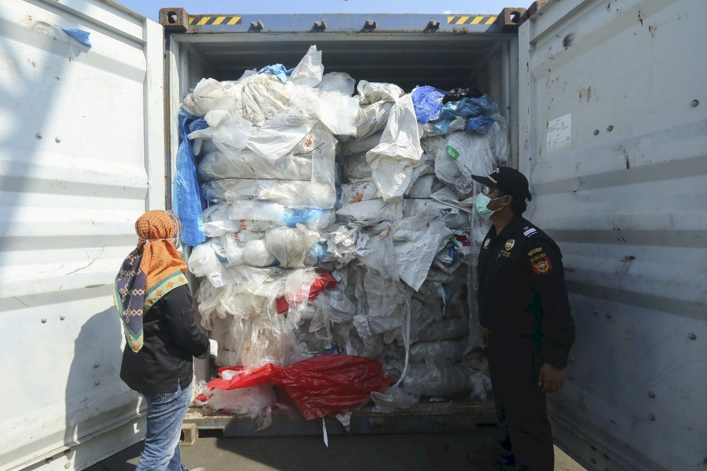 印尼退回美國有毒垃圾 遭控流落印度等國