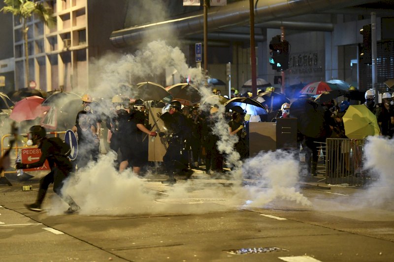 反送中風潮以來規模最大 香港三罷抗爭夜未眠