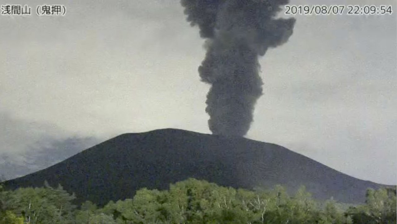 日本州中部淺間山火山噴發 遊輕井澤須留意