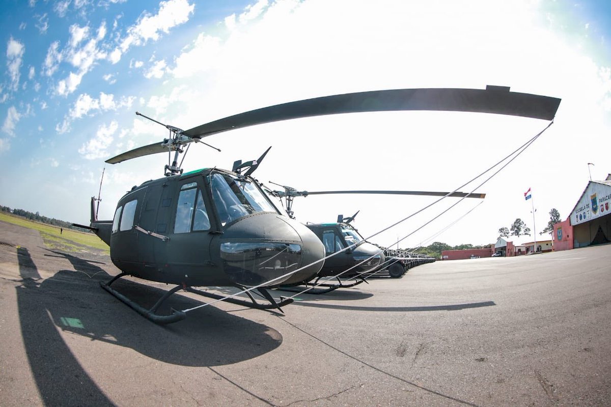 台捐贈直升機悍馬車 助巴拉圭反恐反毒