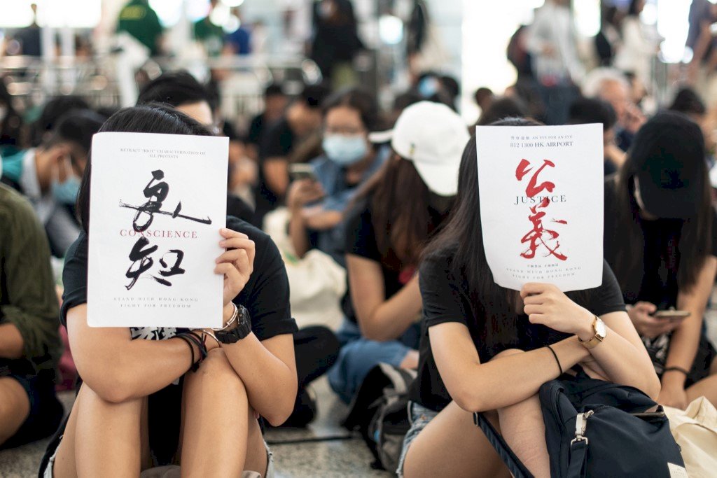 香港反送中 群眾塞爆機場傳達訴求