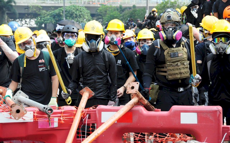 香港觀塘示威 4人被控暴動及非法集結