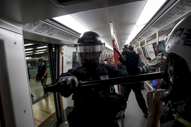 警察太子站暴力執法爭議 港鐵允諾影片保留3年
