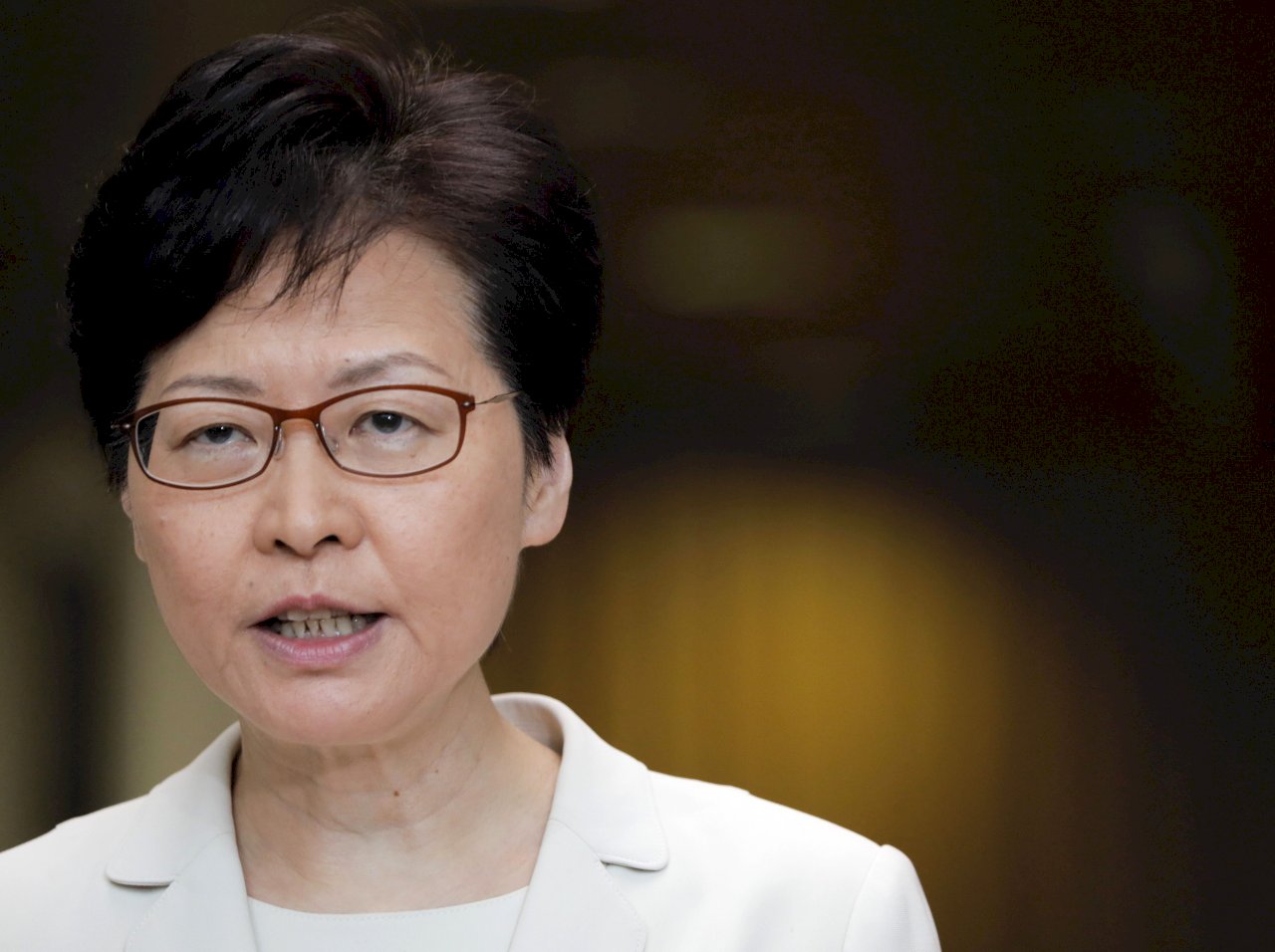 林鄭月娥回應惠譽降香港信評 稱暴力是影響主因