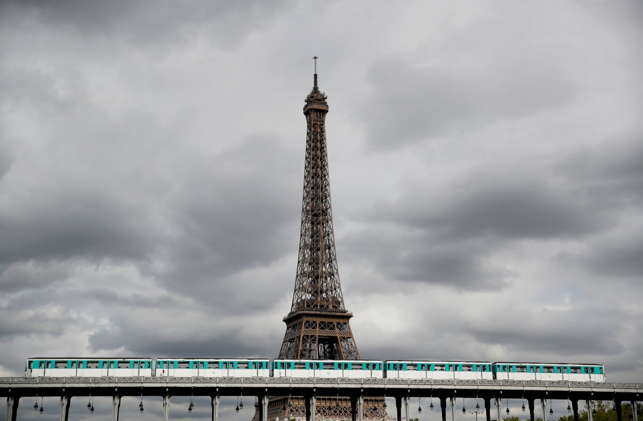 法年改掀波運輸業罷工 影響巴黎通勤族
