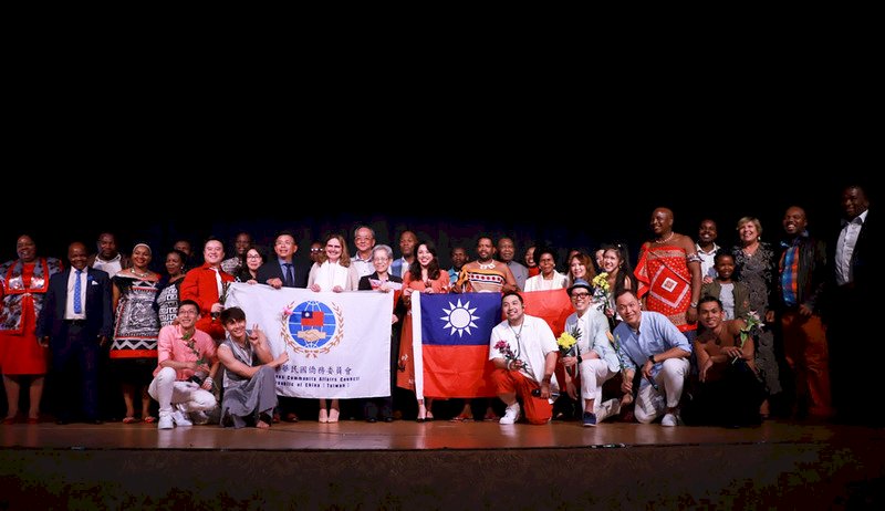 雙十國慶文化訪問團 史瓦帝尼演出成功