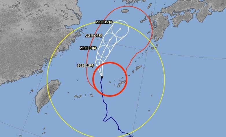 颱風侵襲沖繩 強風造成4人輕傷路樹傾倒