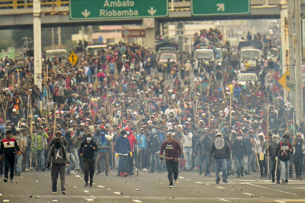 厄瓜多反撙節暴力示威持續 總統將會原住民領袖