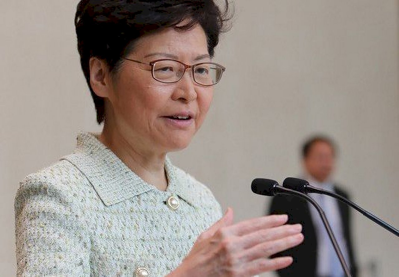 外媒：中國擬撤換香港特首