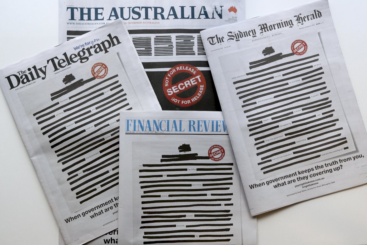 澳洲報紙罕見大團結 頭版塗黑籲新聞自由