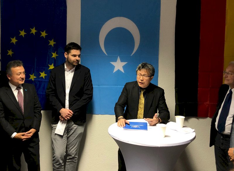 世維會柏林辦公室揭幕 謝志偉聲援維吾爾人權