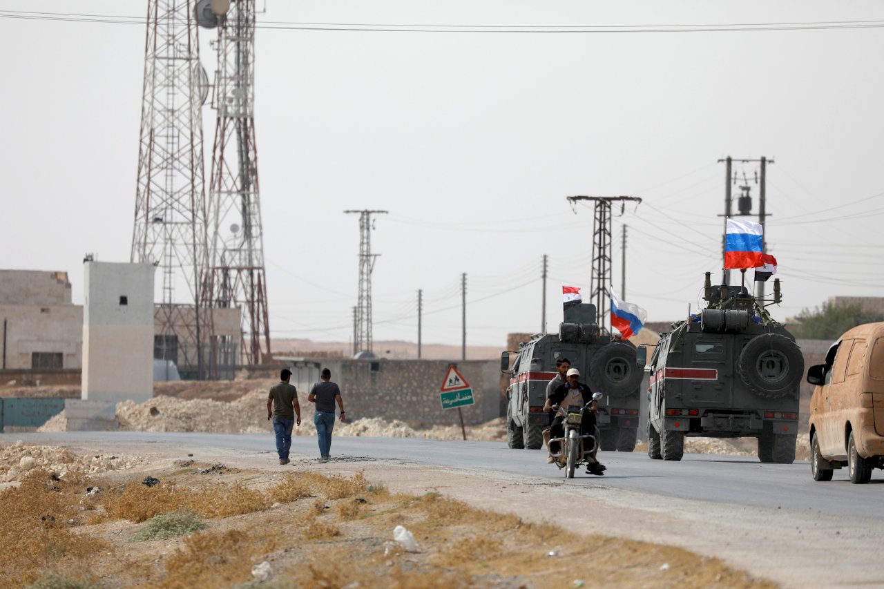 報導：俄軍跨越幼發拉底河 抵敘北庫德重鎮