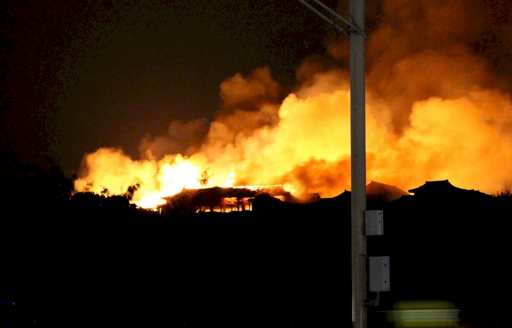 日本沖繩首里城大火 世界文化遺產慘遭毀損