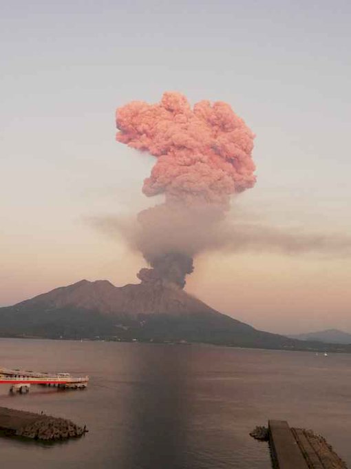 櫻島火山近3年最大噴發 噴煙竄升5500公尺