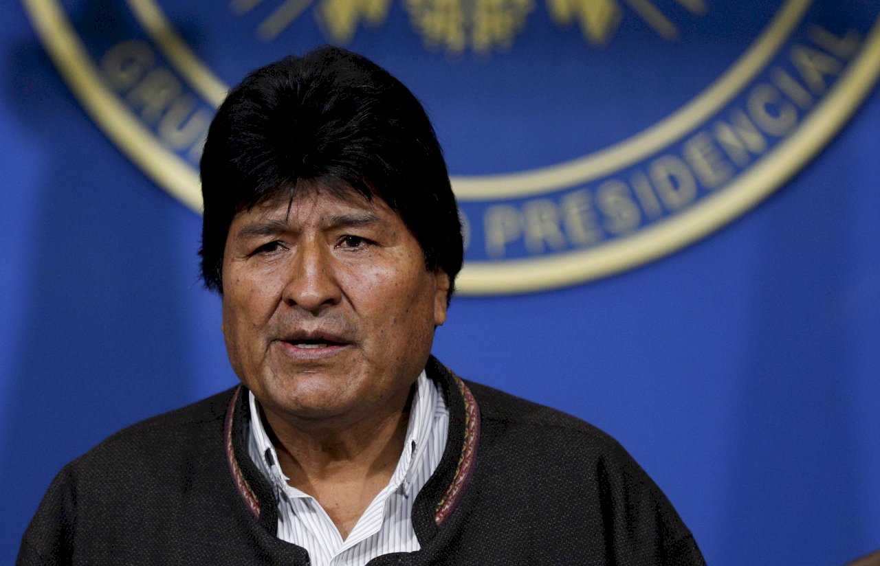 莫拉萊斯宣布再選玻利維亞總統 與門徒現任總統對立加深