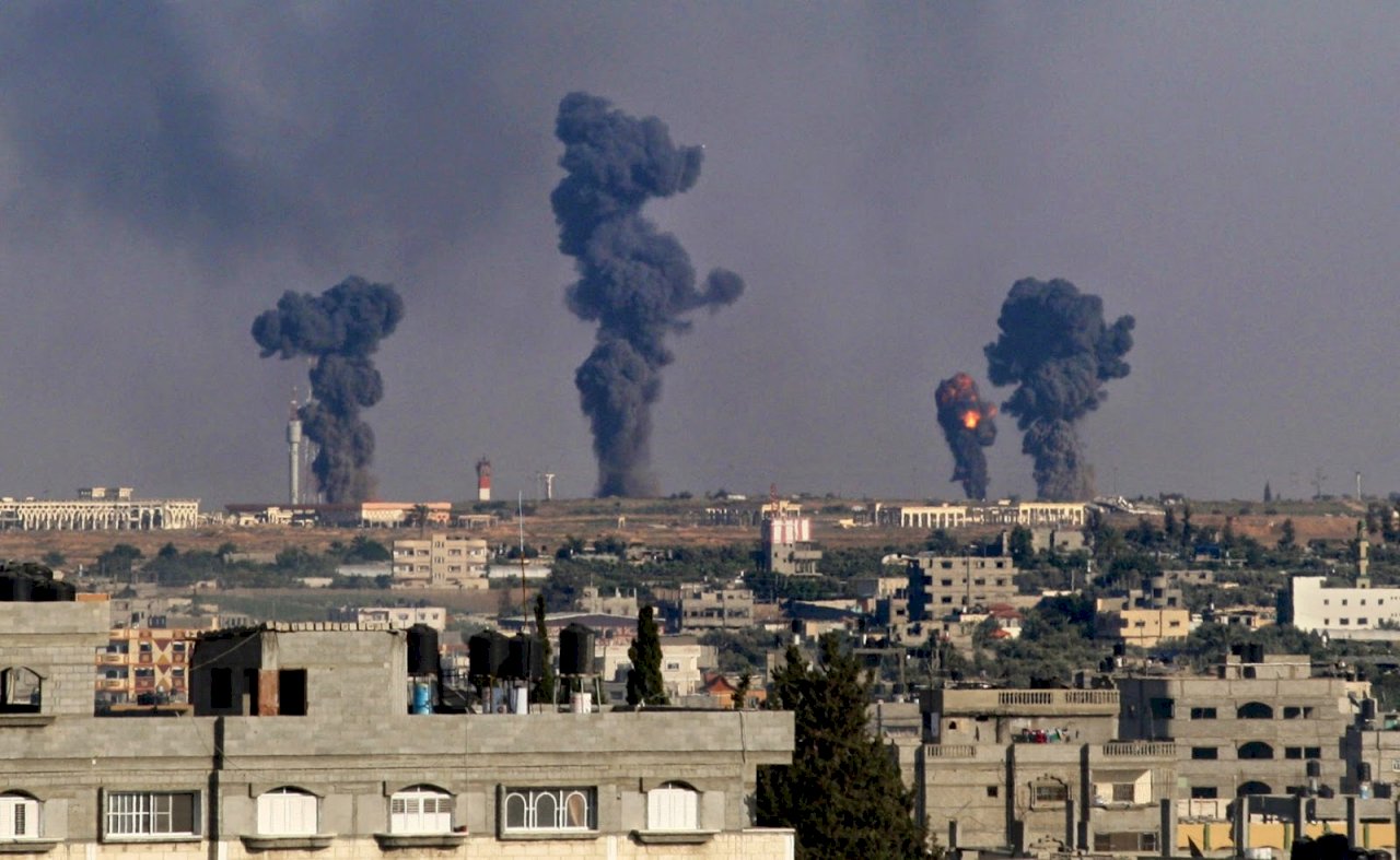 以色列回應飛彈攻擊  空襲加薩走廊