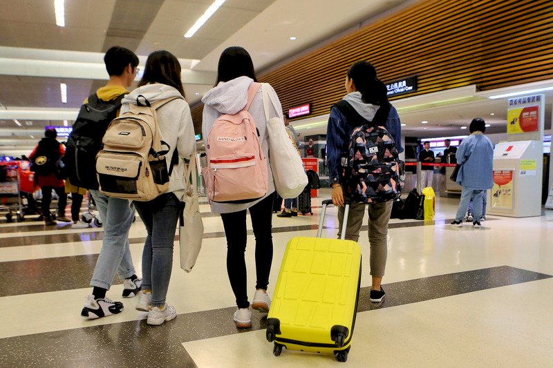 安全考量 在港外國留學生紛紛返國