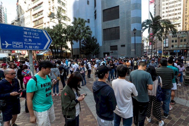 香港區議會選舉泛民大勝 學者：對政府構成壓力