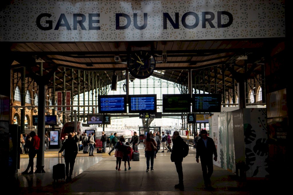 黑色星期五 歐洲最繁忙火車站因未爆彈疏散