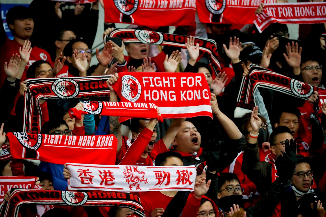 關於足球：香港隊與中國隊的故事