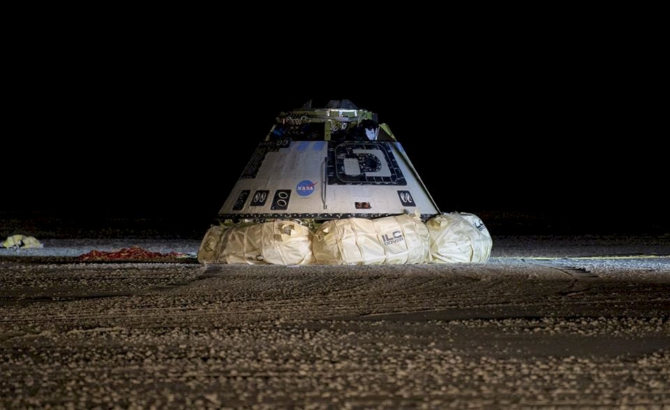 波音星際飛機對接太空站任務失敗 降落美國沙漠