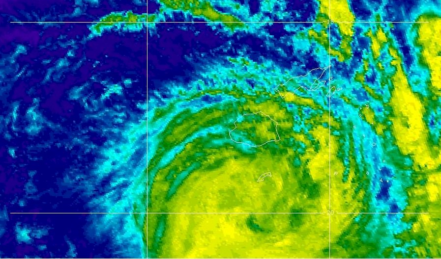 熱帶氣旋薩萊掃過斐濟 近2000人撤離家園