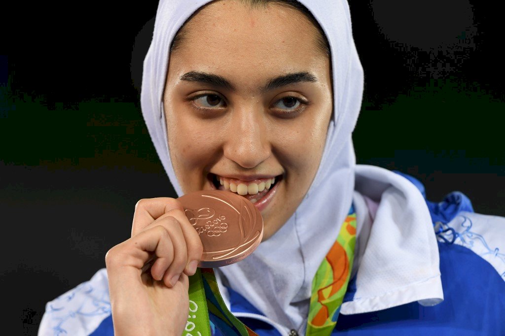 不滿政府壓迫羞辱 伊朗唯一奧運奪牌女將出走
