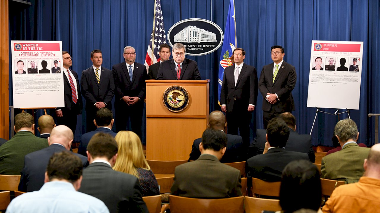 近半美國人個資遭竊 美司法部起訴4中國解放軍駭客