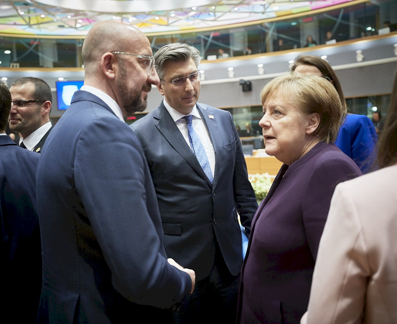 歐盟馬拉松式預算峰會結束 未達成協議