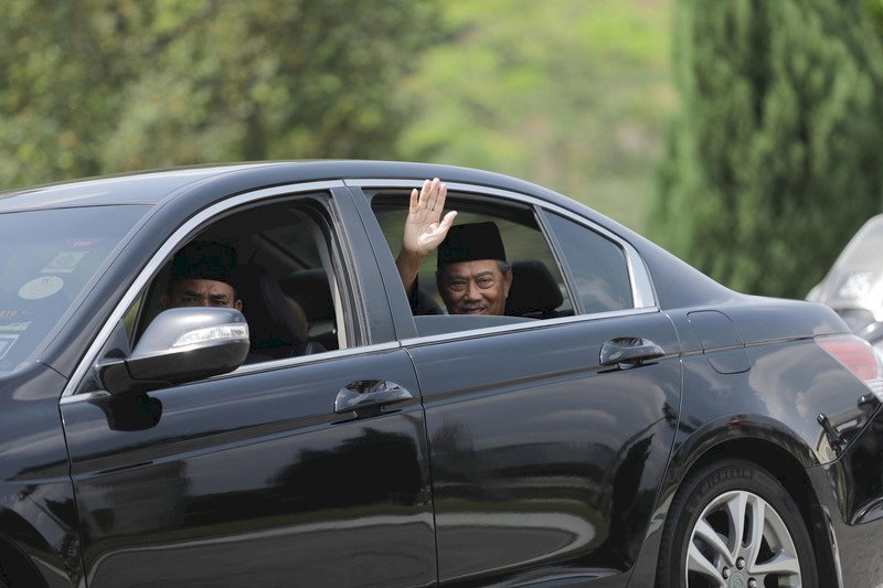李顯龍祝賀馬國新首相慕尤丁 邀訪新加坡