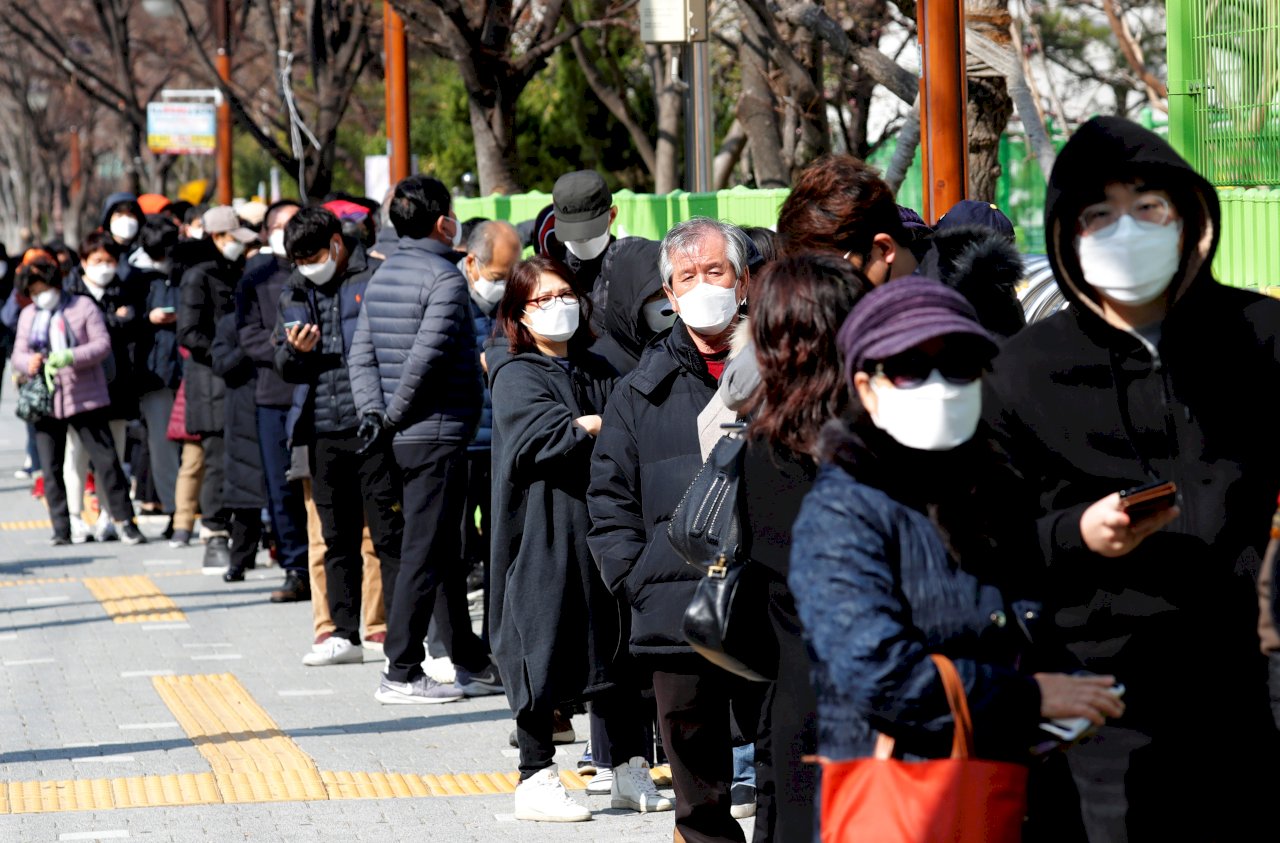 韓國口罩全面禁出口 下周憑身分證每人每周限2個