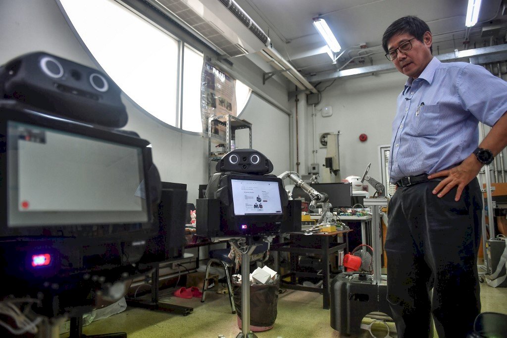 對抗武漢肺炎疫情 泰國醫院裝設忍者機器人