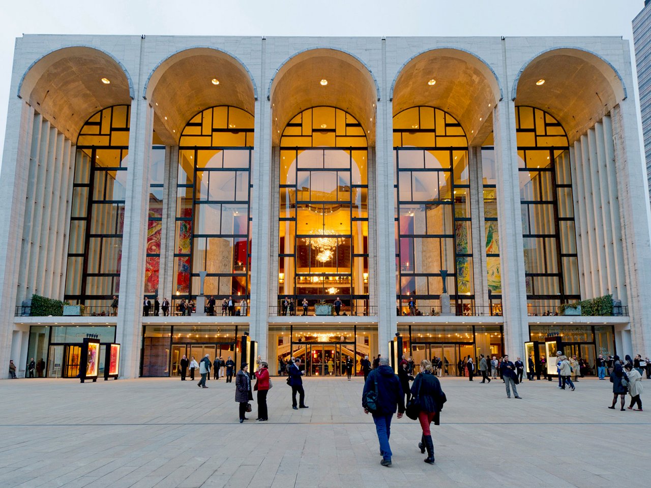紐約受疫情重創 大都會歌劇院變相解雇員工
