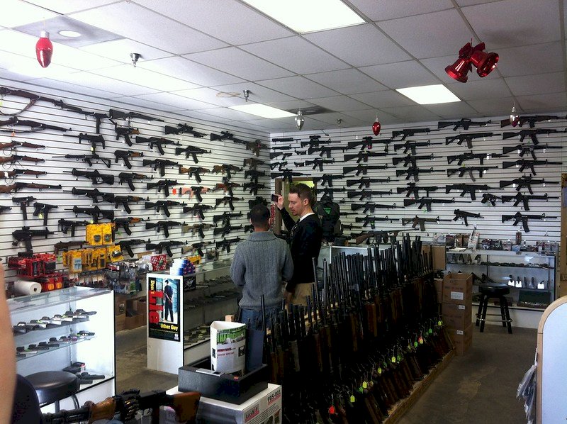 川普政府視槍械店為必要商家 疫情當前照常營業
