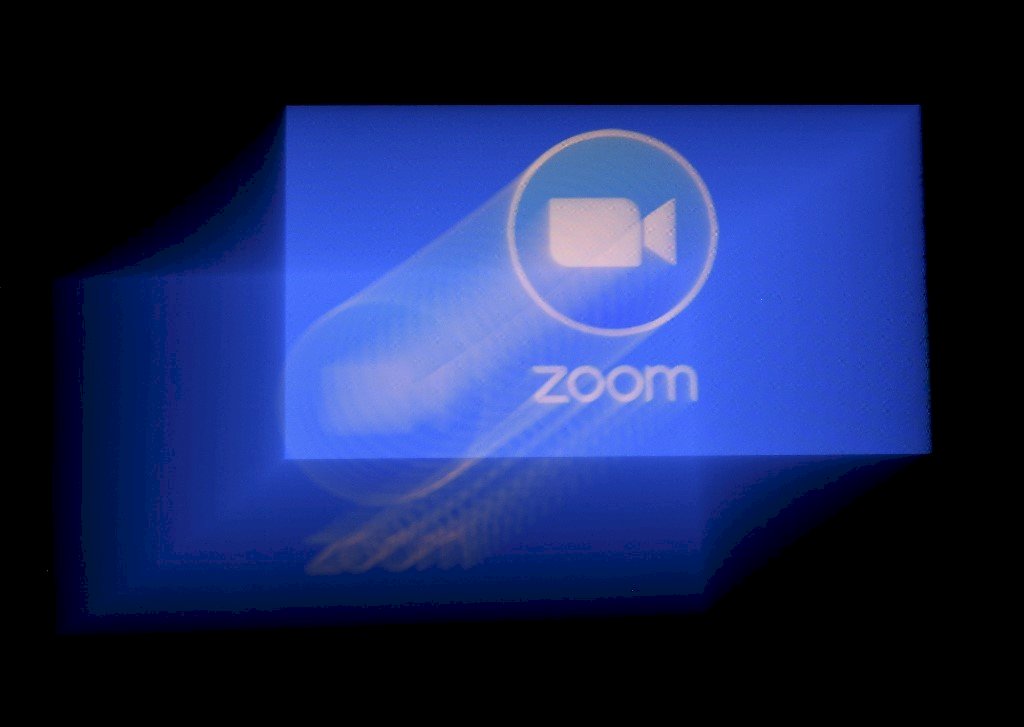 Zoom視訊會議平台大當機 用戶抱怨股價下跌