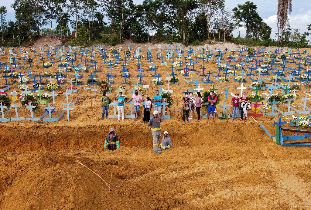 巴西原住民男嬰葬禮 疑似部落武漢肺炎傳染源