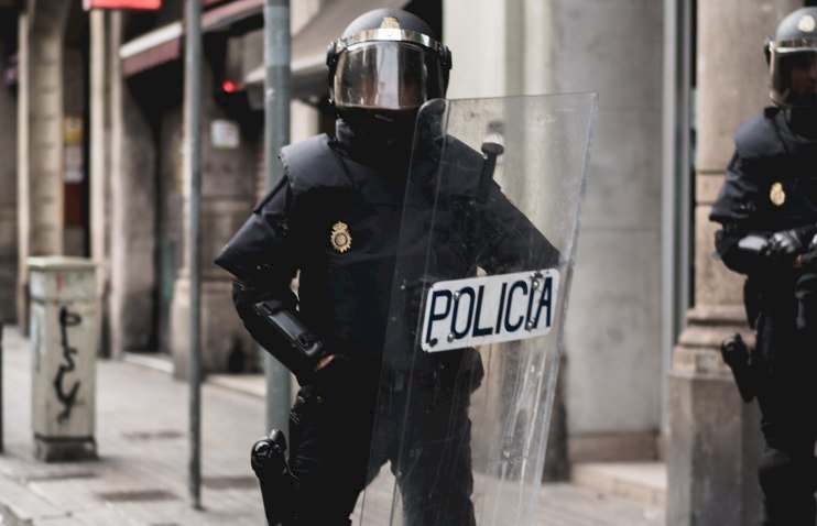 秘魯上千警察執勤感染武漢肺炎 17人死亡