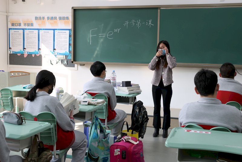 中國義務教育也要國進民退 數百萬師生面臨分流