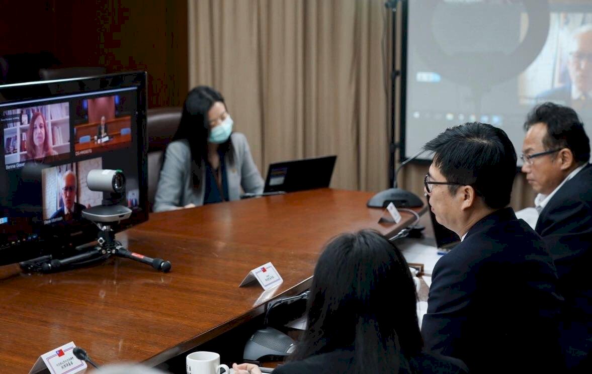 陳其邁與美國衛生部副部長線上會議對談 分享台灣防疫經驗