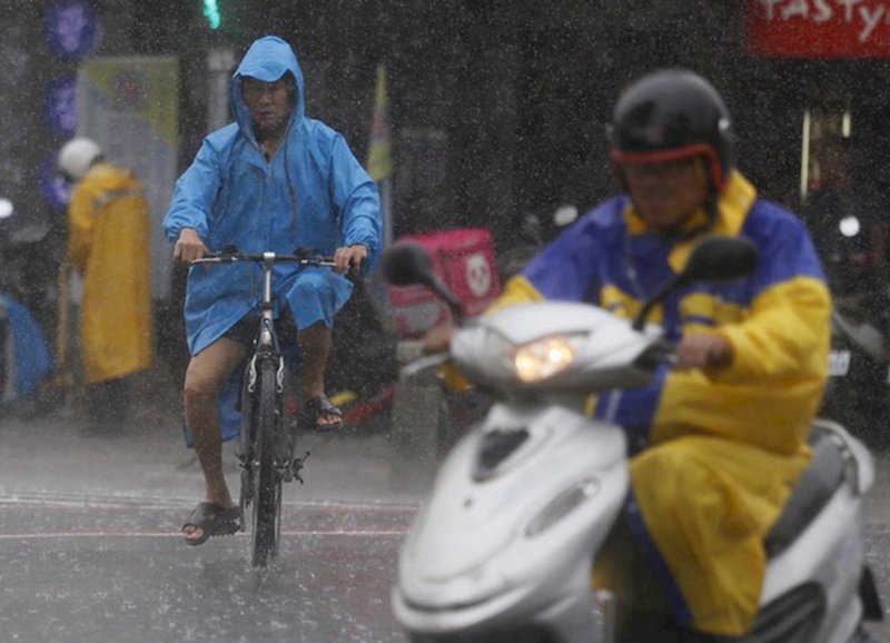 豪雨威脅 屏東山區撤逾500人、台南急撤逾150人