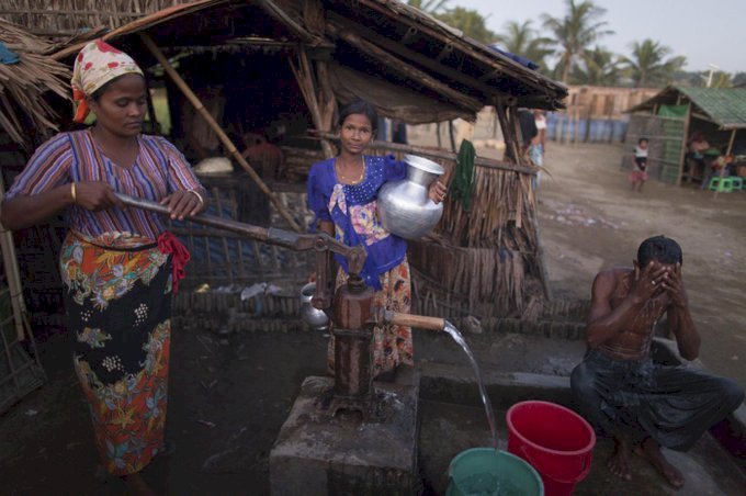 人權觀察：緬甸遭毀村落 留有軍方縱火印記
