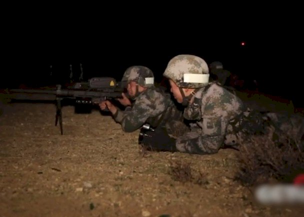 中印紛爭再起 西藏軍區夜間演習