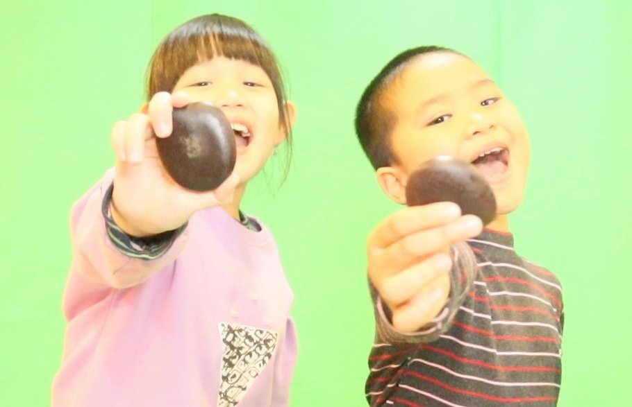 新二代學童拍國際教育影片 教菲國竹竿舞、玩柬國鬥豆豆