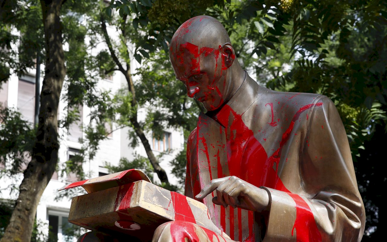 美非裔之死揭殖民傷疤 全球拆爭議雕像頻傳