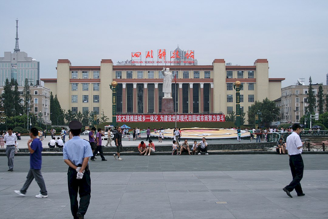 暴發戶的中國  最繁華也是最落後、殘忍的時代
