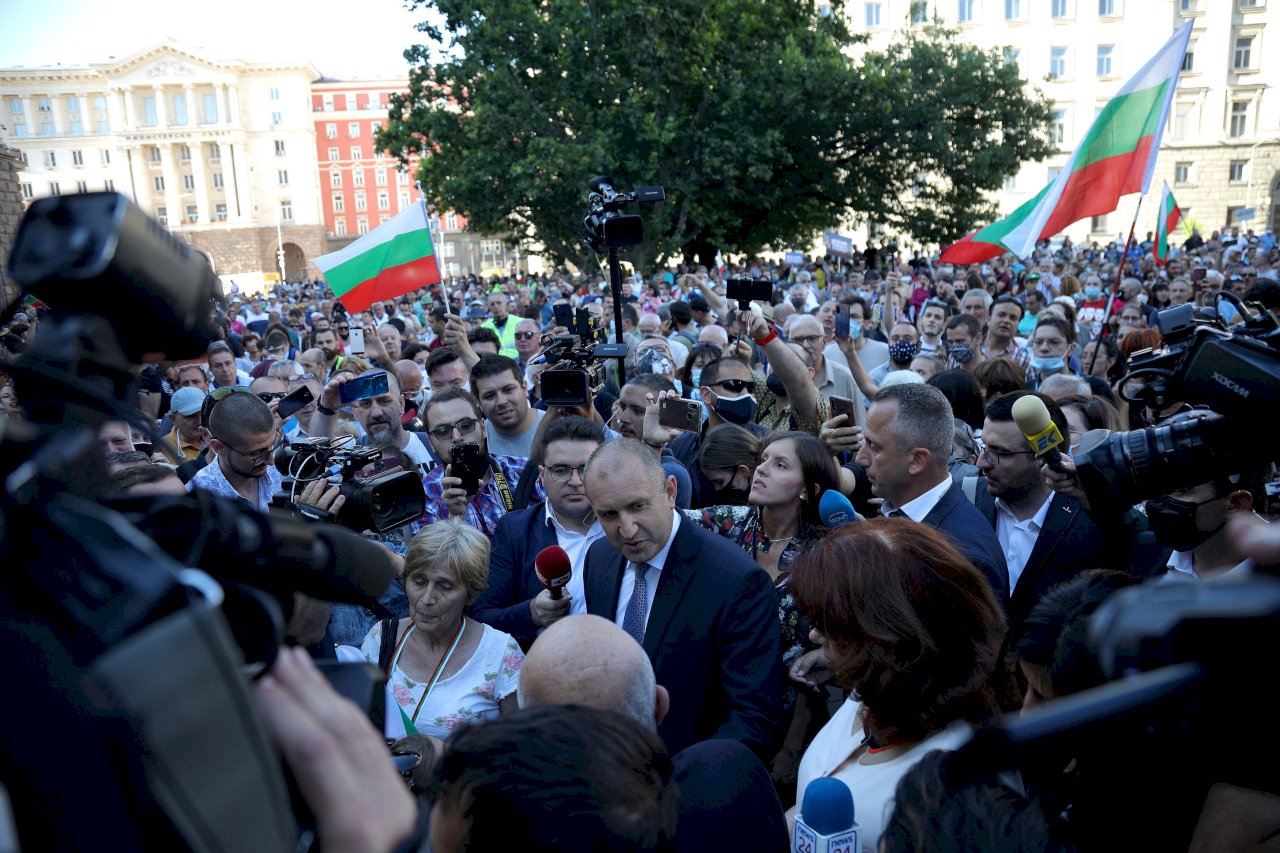 保加利亞連3天反貪示威 要求政府下台