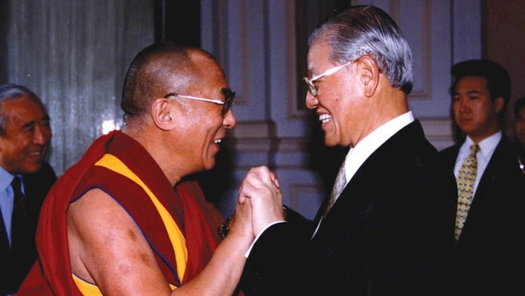 達賴喇嘛致哀 讚李登輝對台灣民主貢獻非凡
