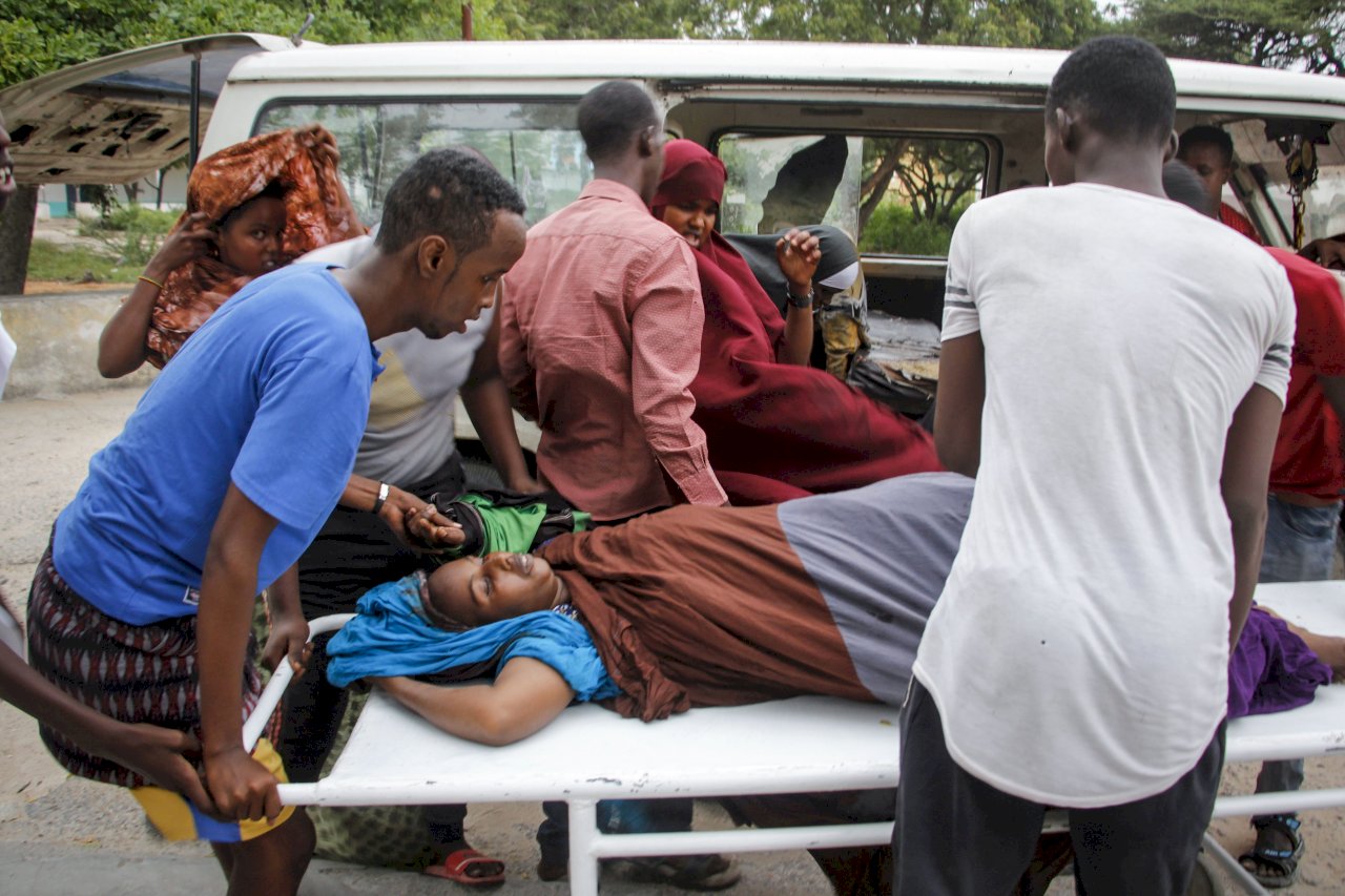 索馬利亞首都海濱飯店遭武裝攻擊 至少5人喪命