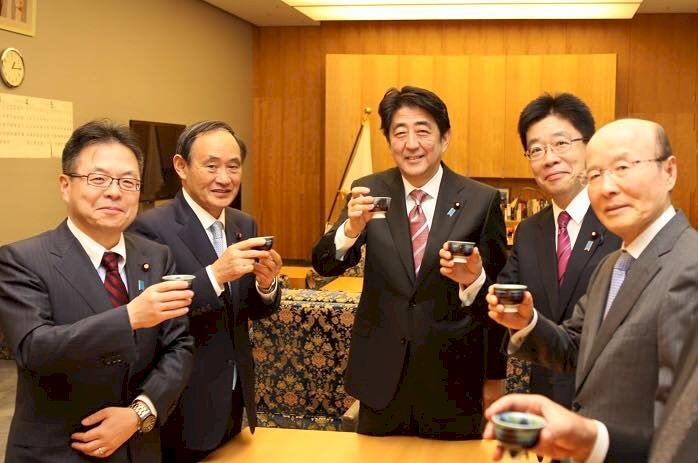 日本自民黨總裁選舉登場 勝者成新首相