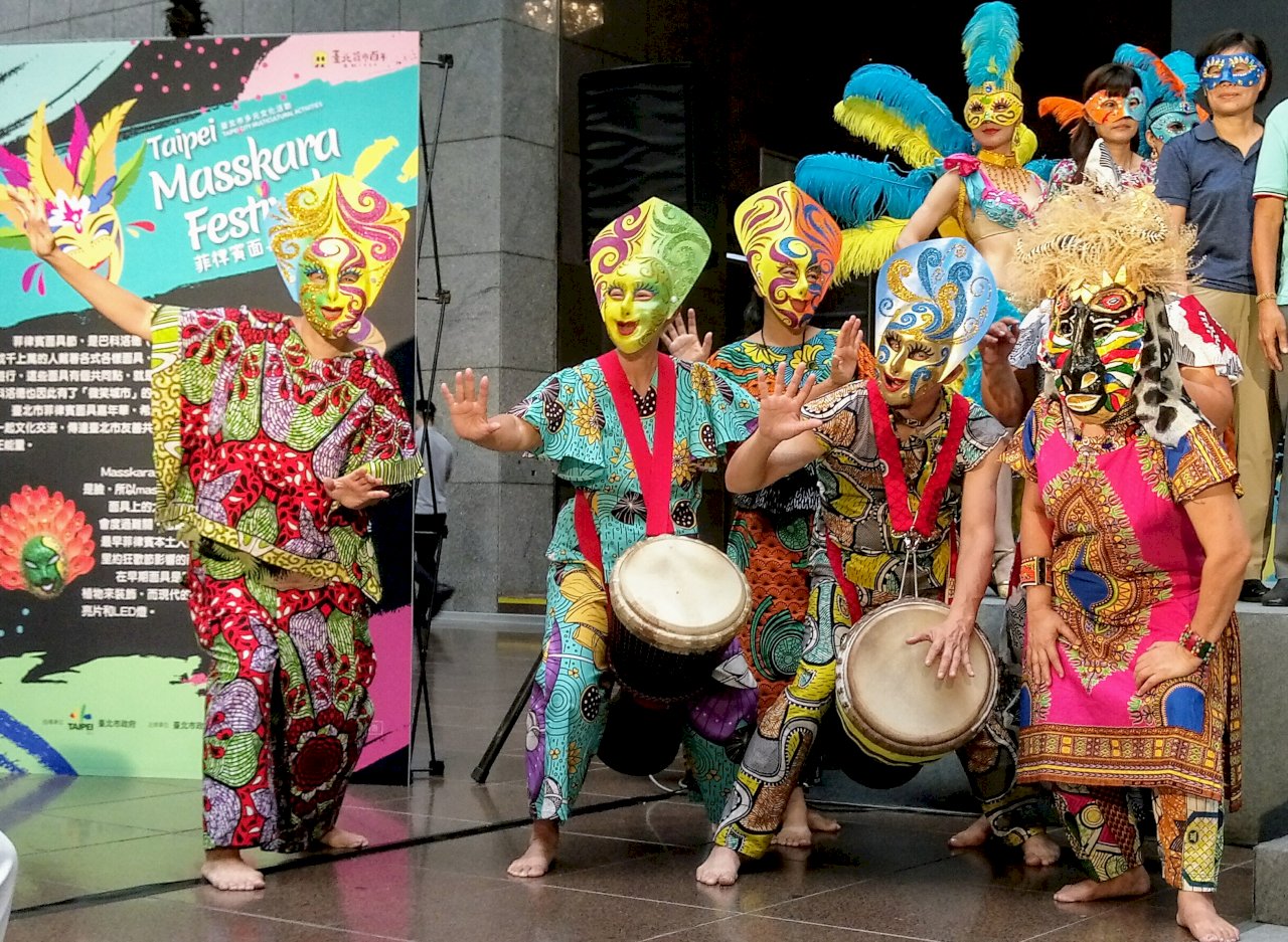 菲律賓面具嘉年華20日登場 晴光商圈熱鬧踩街